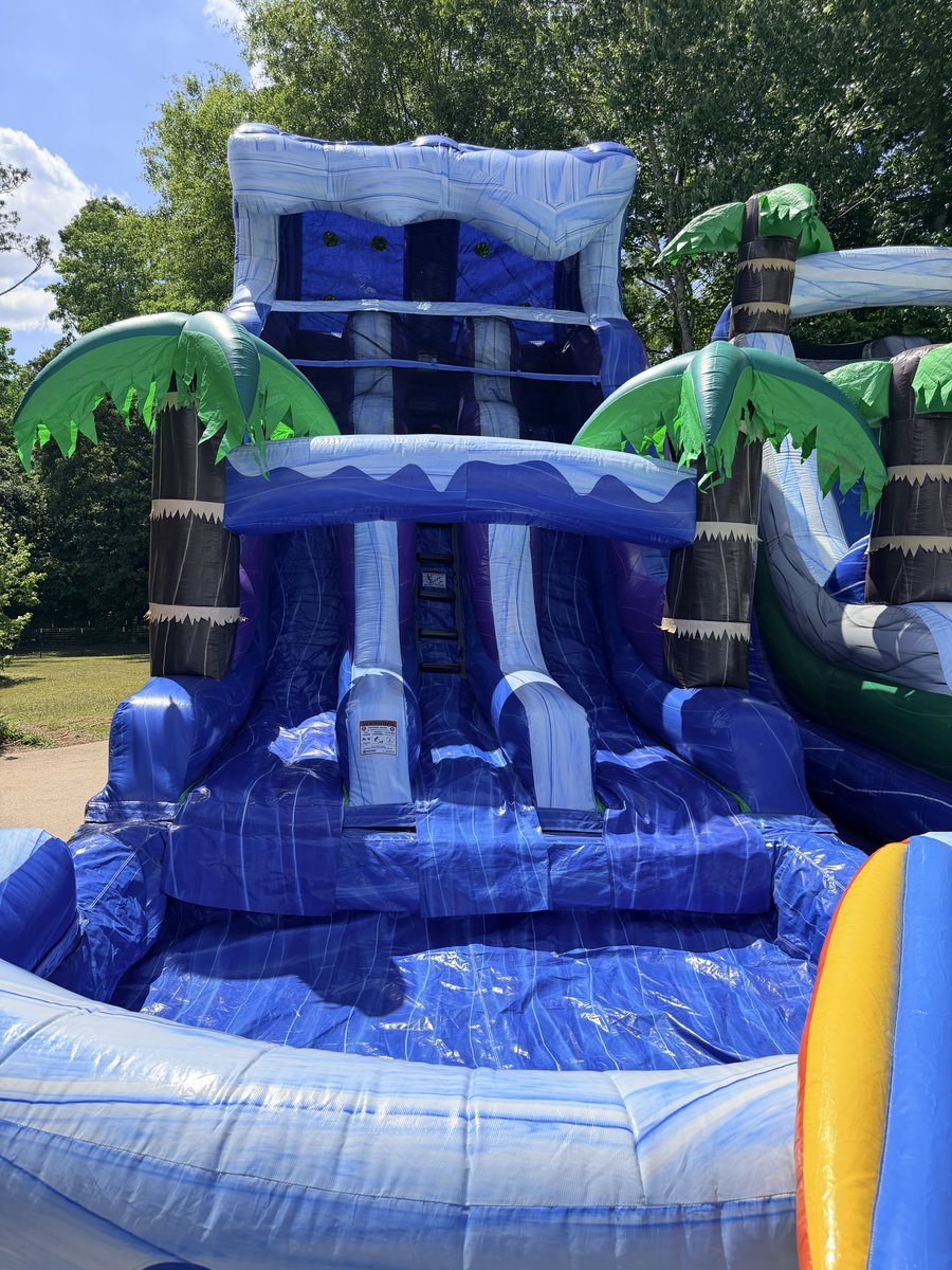 Surf Beach - 18ft dual lane water slide with XL splash pool